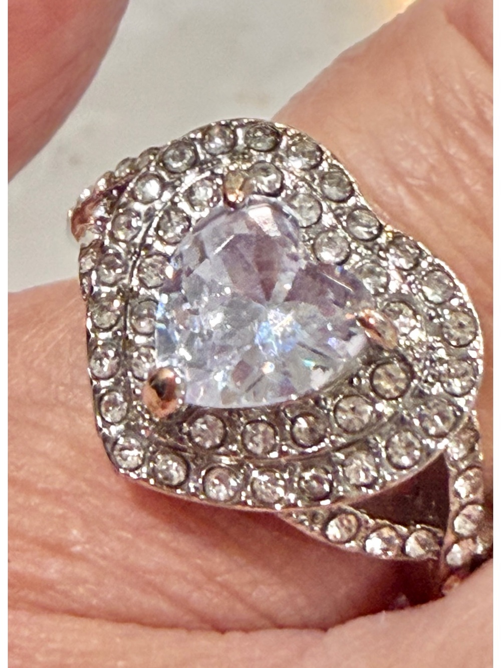 Heart Halo Ring with Clear Crystal Center - Silver Tone size 7